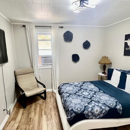 Cozy Buffalo Home-Sleeps 3 Lackawanna Buitenkant foto